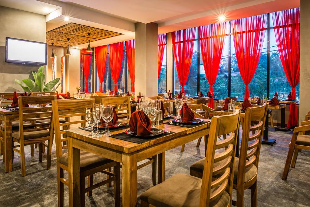 Diamond Palace Resort & Sky Bar Phnom Penh Zewnętrze zdjęcie