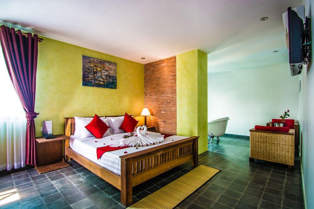 Diamond Palace Resort & Sky Bar Phnom Penh Zewnętrze zdjęcie