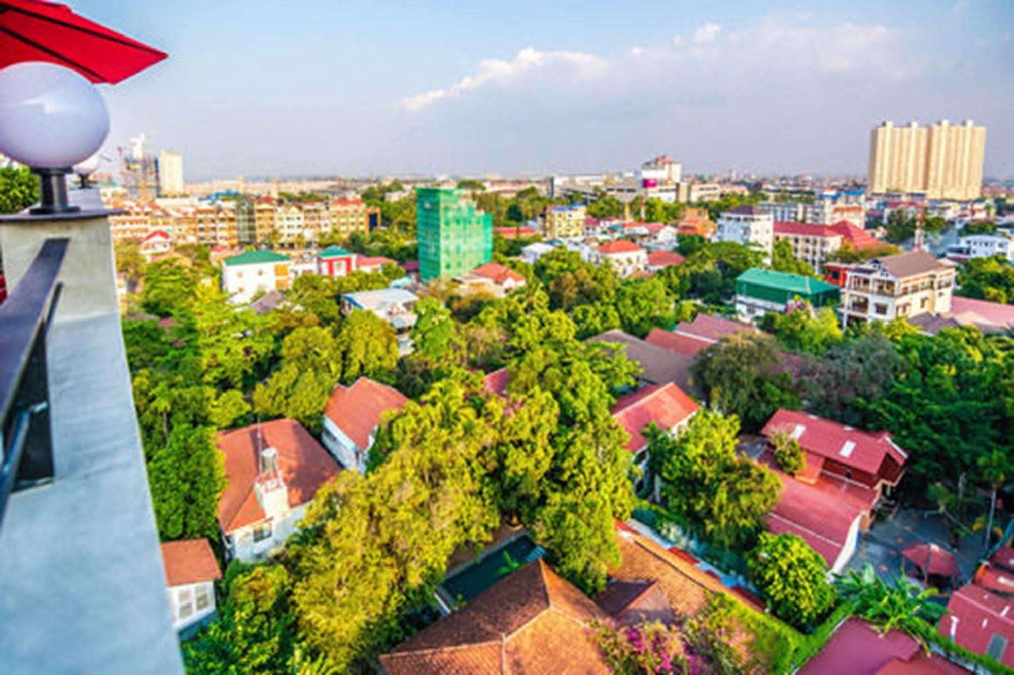 Diamond Palace Resort & Sky Bar Phnom Penh Zewnętrze zdjęcie
