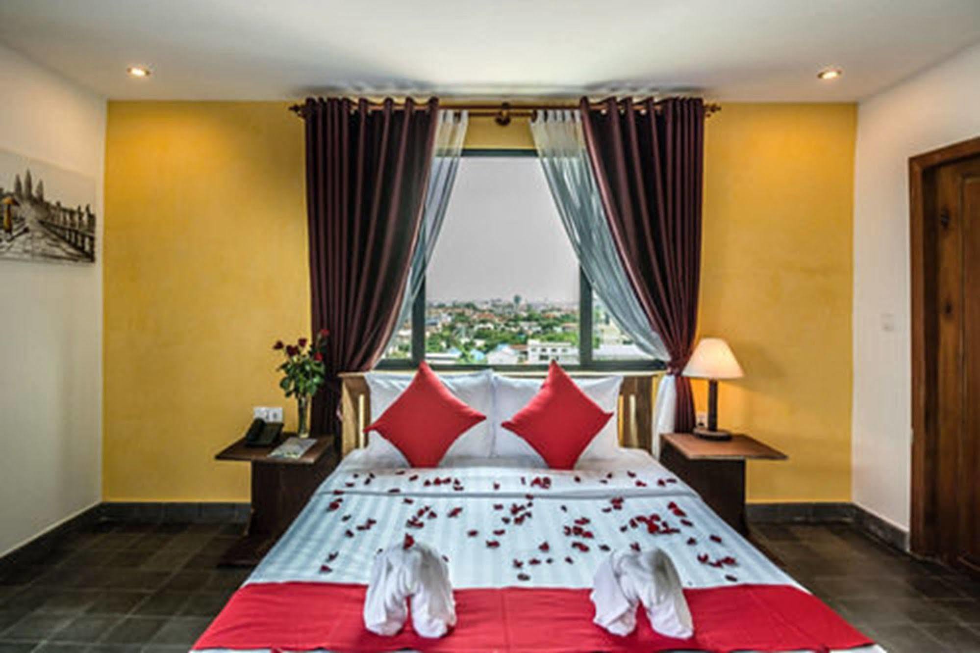 Diamond Palace Resort & Sky Bar Phnom Penh Zewnętrze zdjęcie